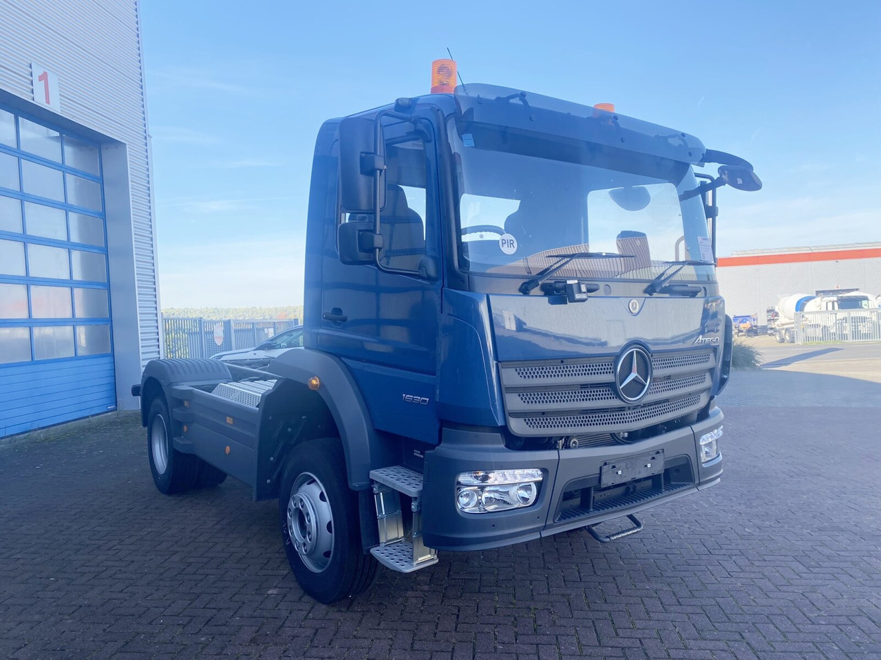 Truk sasis baru Mercedes-Benz Atego 1630 AK 4x4 Atego 1630 AK 4x4, Rechtslenker: gambar 9