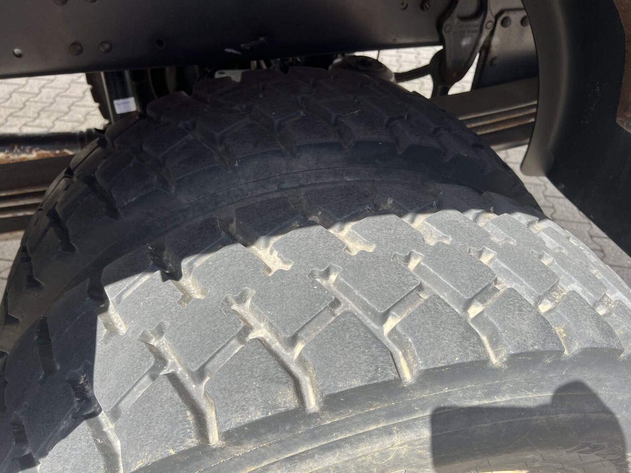 Mercedes-Benz Atego 1823 AK 4x4 Atego 1823 AK 4x4 - Truk jungkit: gambar 4 Mercedes-Benz Atego 1823 AK 4x4 Atego 1823 AK 4x4 - Truk jungkit: gambar 4