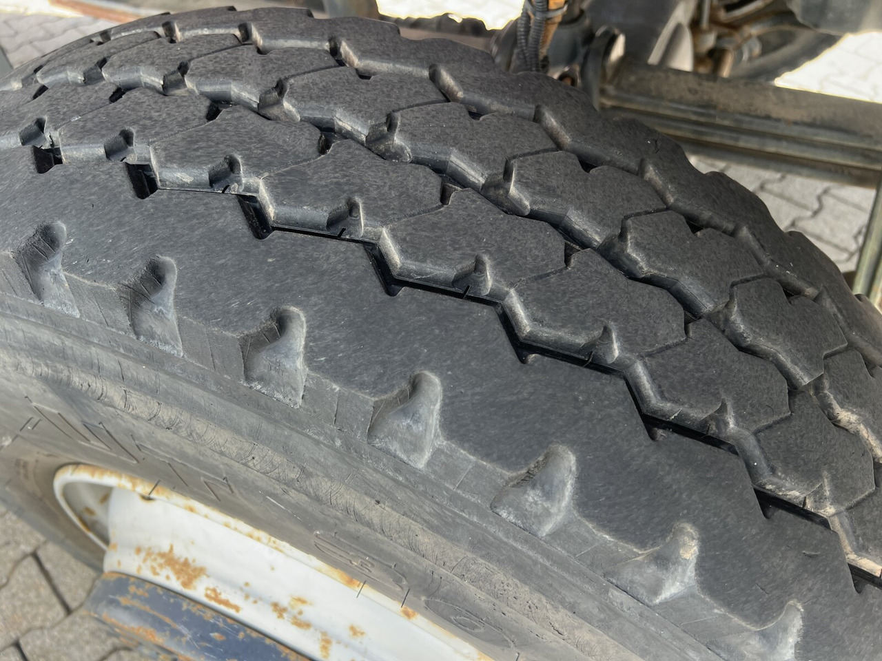 Mercedes-Benz Atego 1823 AK 4x4 Atego 1823 AK 4x4 - Truk jungkit: gambar 5 Mercedes-Benz Atego 1823 AK 4x4 Atego 1823 AK 4x4 - Truk jungkit: gambar 5