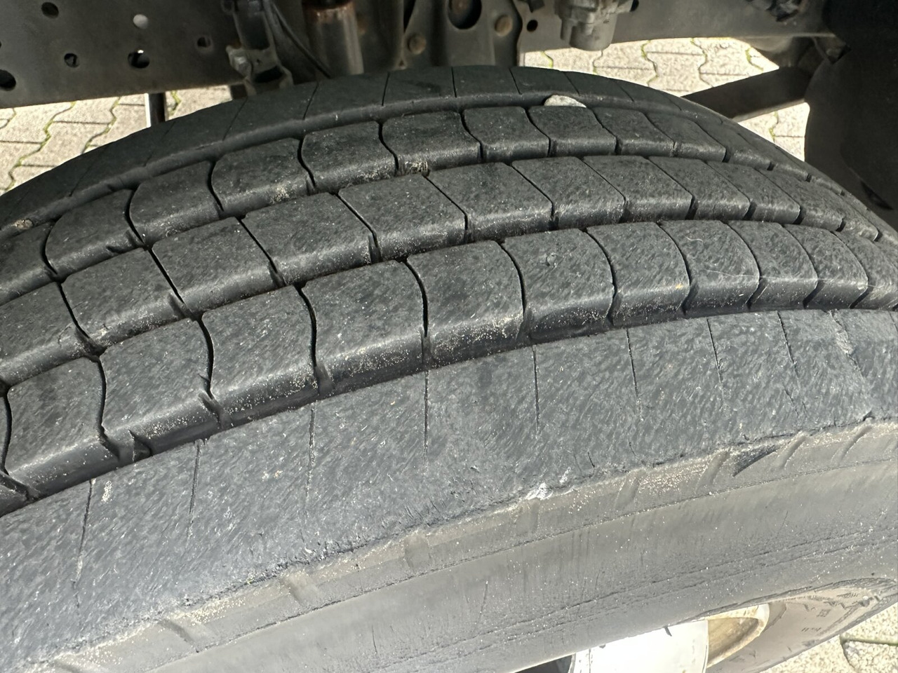 Mercedes-Benz Atego 815 K 4x2 Atego 815 K 4x2, 2x AHK - Truk jungkit: gambar 4 Mercedes-Benz Atego 815 K 4x2 Atego 815 K 4x2, 2x AHK - Truk jungkit: gambar 4