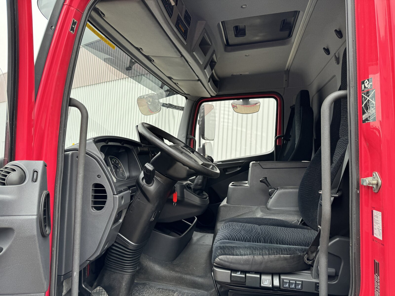 Mercedes-Benz Atego 816 4x2 Atego 816 4x2 mit LBW BÄR - Truk box: gambar 2 Mercedes-Benz Atego 816 4x2 Atego 816 4x2 mit LBW BÄR - Truk box: gambar 2
