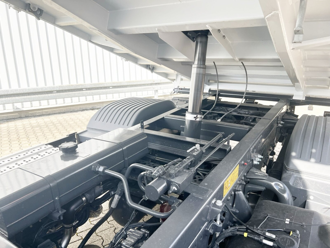 Truk sasis baru Mercedes-Benz Atego 818/23 K 4x2 Atego 818/23 4x2, 2x AHK, Meiller-Kipper, mehrfach Vorhanden!: gambar 13