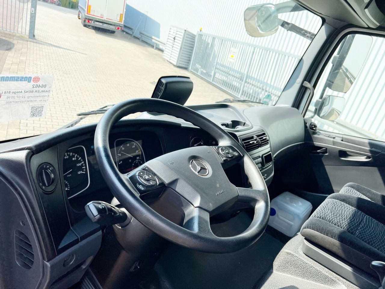 Mercedes-Benz Atego 818/23 L 4x2 Atego 818/23 L 4x2 mit Sörensen LBW - Truk dengan terpal samping: gambar 4 Mercedes-Benz Atego 818/23 L 4x2 Atego 818/23 L 4x2 mit Sörensen LBW - Truk dengan terpal samping: gambar 4