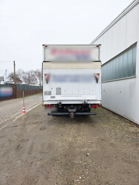 Mercedes-Benz Atego 818 4x2 Atego 818 4x2, Fahrschulausstattung, Sörensen LBW, 2x AHK - Truk box: gambar 3 Mercedes-Benz Atego 818 4x2 Atego 818 4x2, Fahrschulausstattung, Sörensen LBW, 2x AHK - Truk box: gambar 3