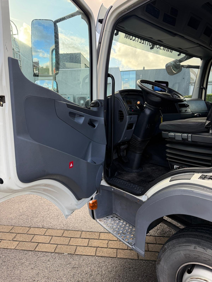 Mercedes-Benz Atego Atego 816 4 x 2 - Truk flatbed: gambar 2 Mercedes-Benz Atego Atego 816 4 x 2 - Truk flatbed: gambar 2