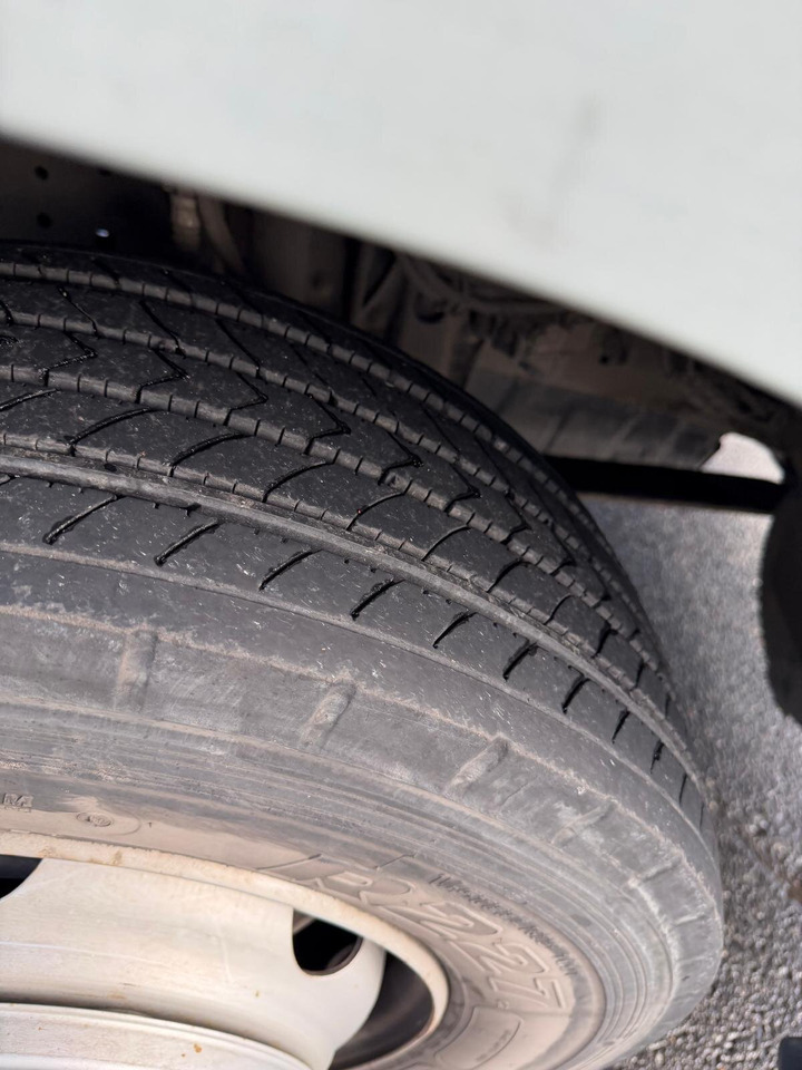 Mercedes-Benz Atego Atego 816 4 x 2 - Truk flatbed: gambar 3 Mercedes-Benz Atego Atego 816 4 x 2 - Truk flatbed: gambar 3