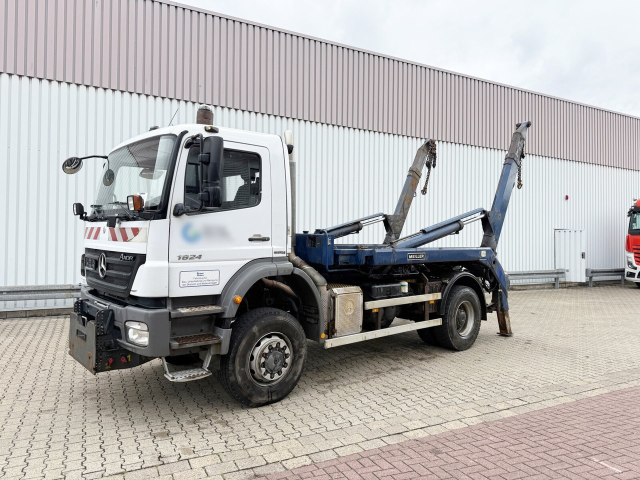 Mercedes-Benz Axor 1824 AK 4x4 Axor 1824 AK 4x4, Tele-Absetzer, Winterdienstausstattung - Truk skip loader: gambar 1 Mercedes-Benz Axor 1824 AK 4x4 Axor 1824 AK 4x4, Tele-Absetzer, Winterdienstausstattung - Truk skip loader: gambar 1