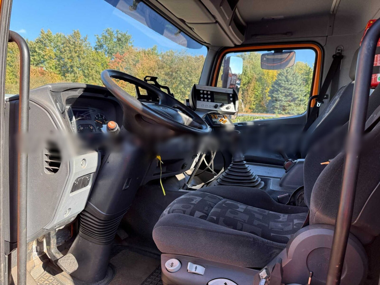 Mercedes-Benz Axor 1824 L 4x2 Axor 1824 L 4x2, Motorabtrieb, Winterdienstausstattung - Hook lift: gambar 5 Mercedes-Benz Axor 1824 L 4x2 Axor 1824 L 4x2, Motorabtrieb, Winterdienstausstattung - Hook lift: gambar 5