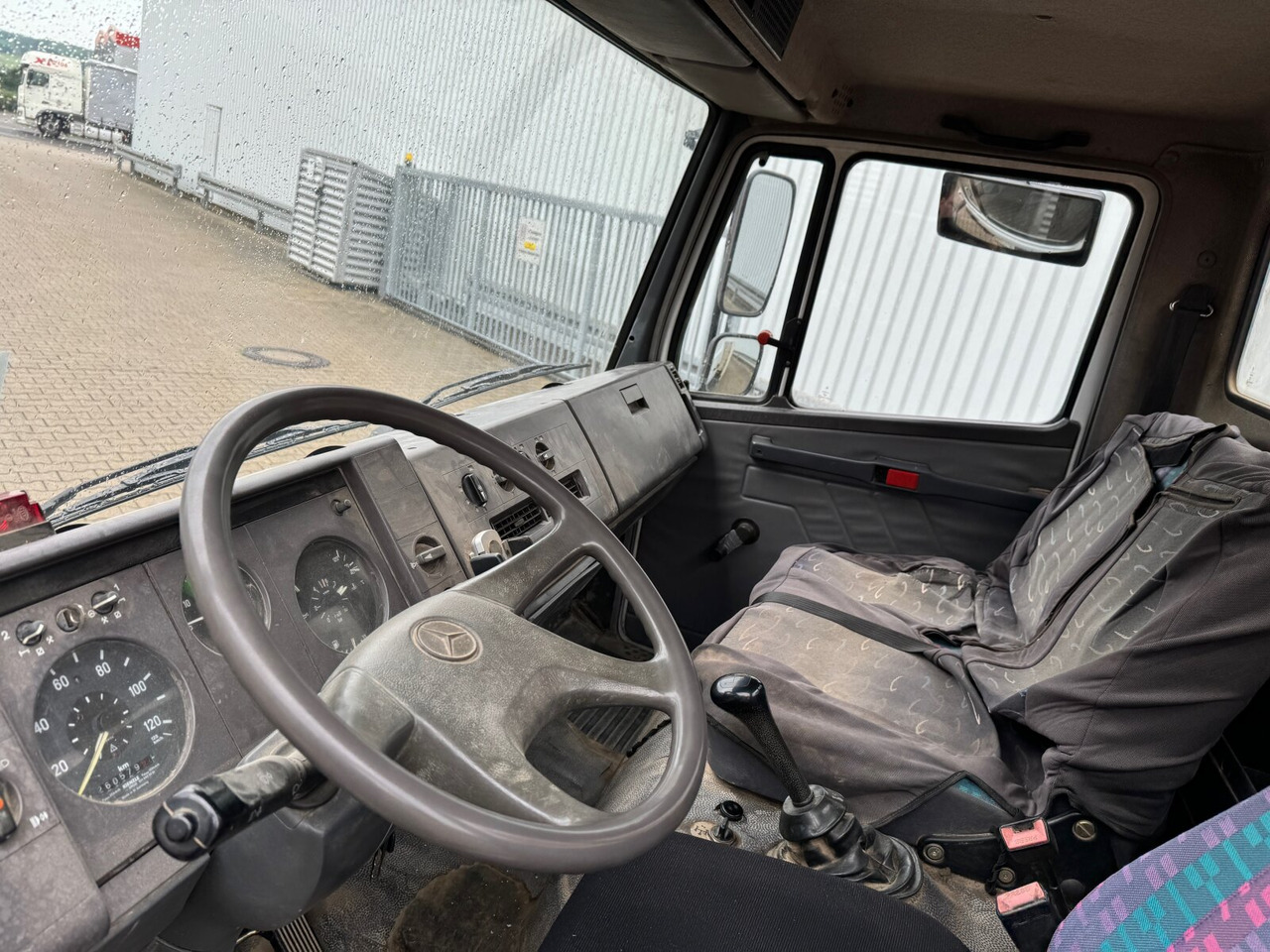Mercedes-Benz LK 814 4x2 LK 814 4x2, 6-Zylinder, Kran Tirre Euro 35 - Truk derek, Truk flatbed: gambar 4 Mercedes-Benz LK 814 4x2 LK 814 4x2, 6-Zylinder, Kran Tirre Euro 35 - Truk derek, Truk flatbed: gambar 4