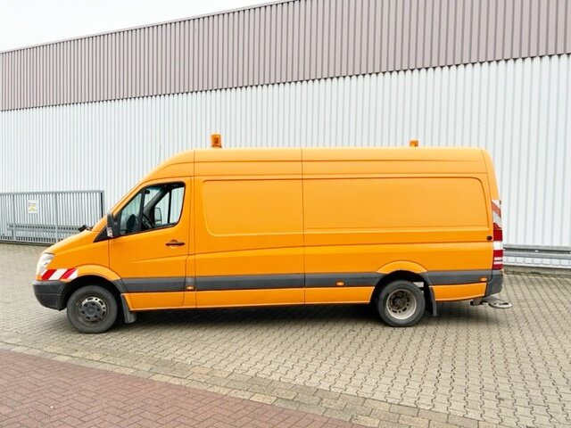 Mercedes-Benz Sprinter 515 CDI 4x2 Sprinter 515 CDI 4x2 - Van panel: gambar 2 Mercedes-Benz Sprinter 515 CDI 4x2 Sprinter 515 CDI 4x2 - Van panel: gambar 2