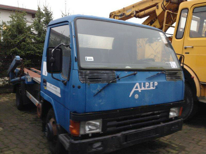 Truk skip loader Mitsubishi Canter 4x2 Canter 4x2, ERSATZTEILTRÄGER: gambar 7
