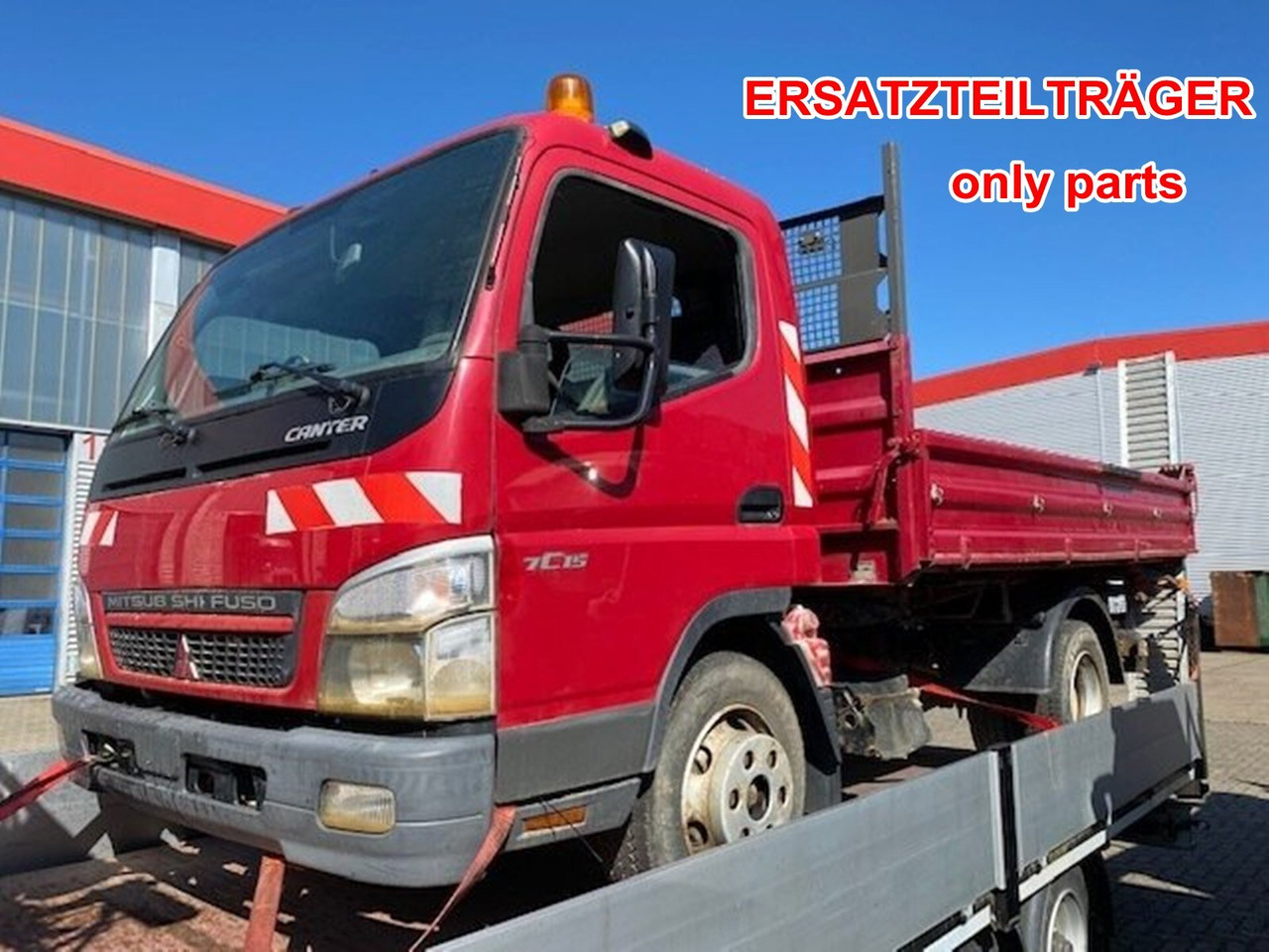 Mitsubishi Canter Fuso 7C15D 4x2 Canter Fuso 7C15D 4x2, Wasserschaden! - Truk jungkit: gambar 1 Mitsubishi Canter Fuso 7C15D 4x2 Canter Fuso 7C15D 4x2, Wasserschaden! - Truk jungkit: gambar 1