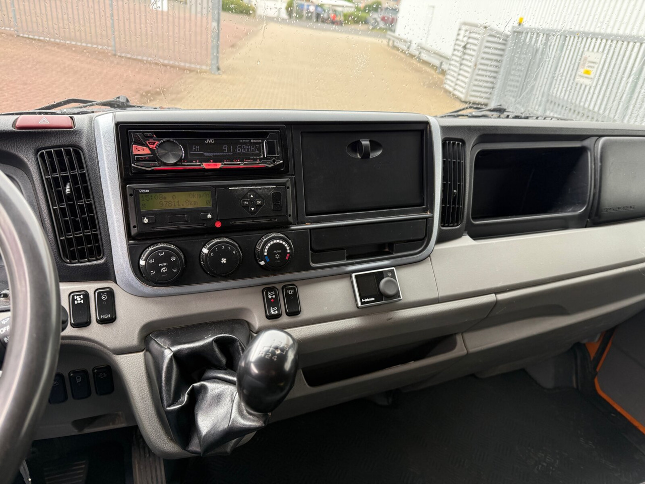 Mitsubishi Fuso 6C18D 4x4 Doka Fuso 6C18D 4x4 Doka - Truk jungkit: gambar 4 Mitsubishi Fuso 6C18D 4x4 Doka Fuso 6C18D 4x4 Doka - Truk jungkit: gambar 4