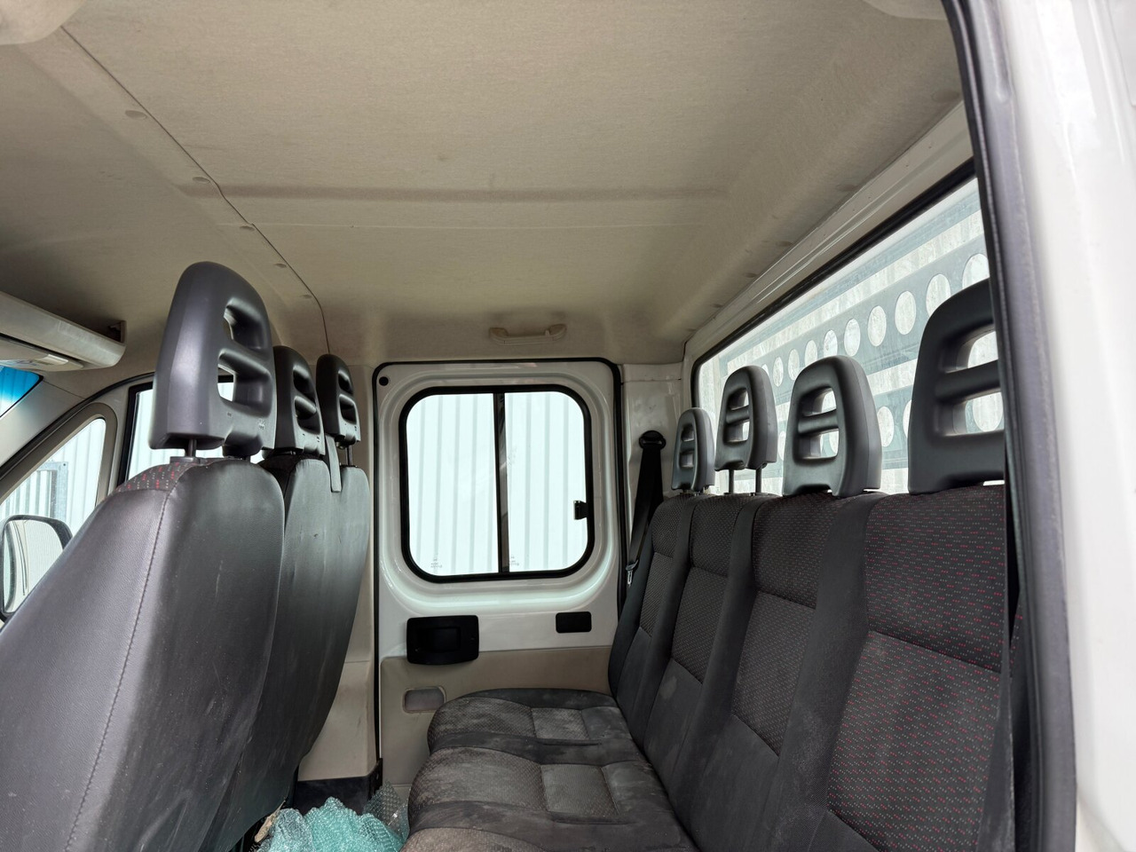 Peugeot Boxer 4x2 Doka Boxer 4x2 Doka - Van flatbed, Van kombi: gambar 4 Peugeot Boxer 4x2 Doka Boxer 4x2 Doka - Van flatbed, Van kombi: gambar 4