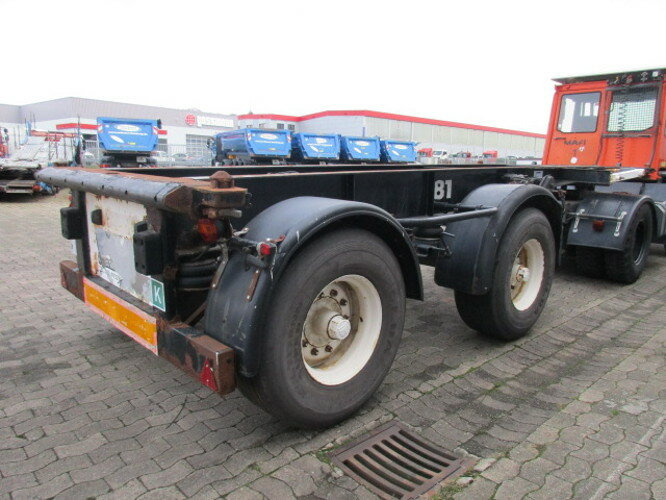 SC 24-36 - Semi-trailer pengangkut mobil: gambar 4 SC 24-36 - Semi-trailer pengangkut mobil: gambar 4