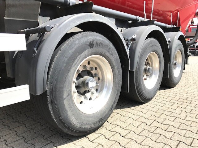 SSK 60/10-24 ADR Kässbohrer SSK 60/10-24 ADR, 60 cbm, - Semi trailer silo: gambar 2 SSK 60/10-24 ADR Kässbohrer SSK 60/10-24 ADR, 60 cbm, - Semi trailer silo: gambar 2
