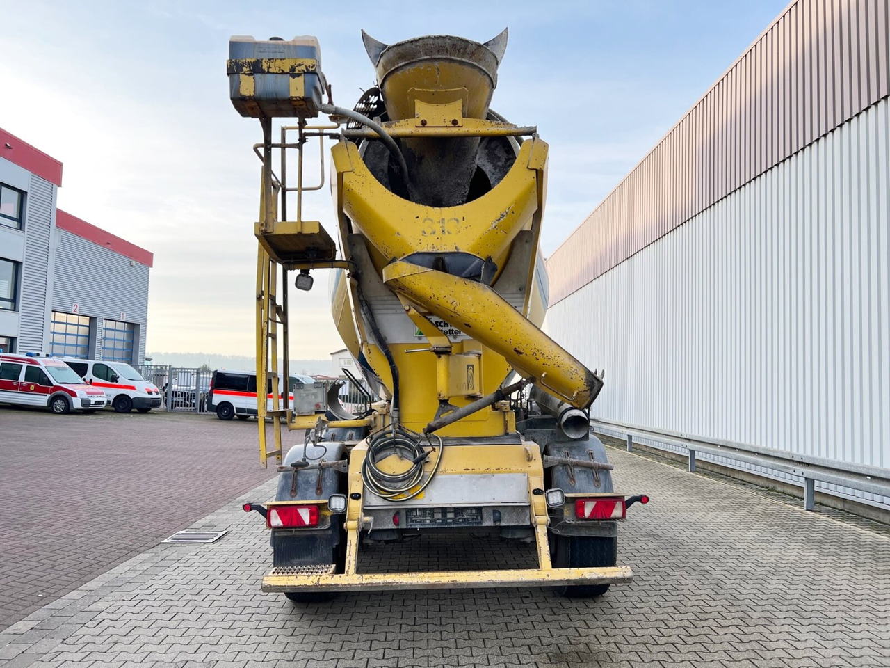 Semi-trailer mixer beton STETTER AM10FHAC Betonmischer ca. 10m³ STETTER AM10FHAC Betonmischer ca. 10m³: gambar 8 Semi-trailer mixer beton STETTER AM10FHAC Betonmischer ca. 10m³ STETTER AM10FHAC Betonmischer ca. 10m³: gambar 8