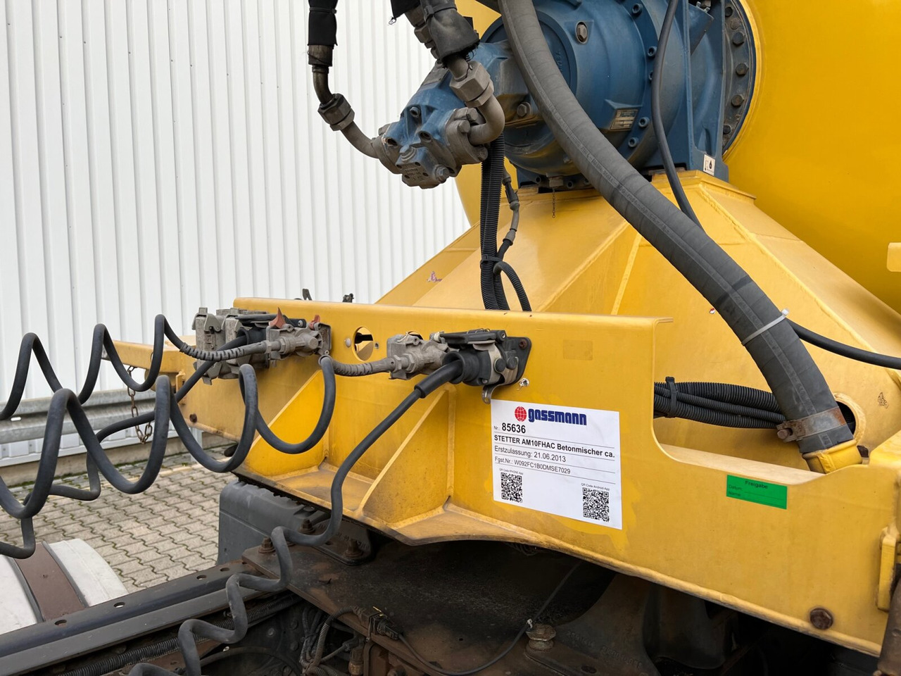 Semi-trailer mixer beton STETTER AM10FHAC Betonmischer ca. 10m³ STETTER AM10FHAC Betonmischer ca. 10m³: gambar 13 Semi-trailer mixer beton STETTER AM10FHAC Betonmischer ca. 10m³ STETTER AM10FHAC Betonmischer ca. 10m³: gambar 13