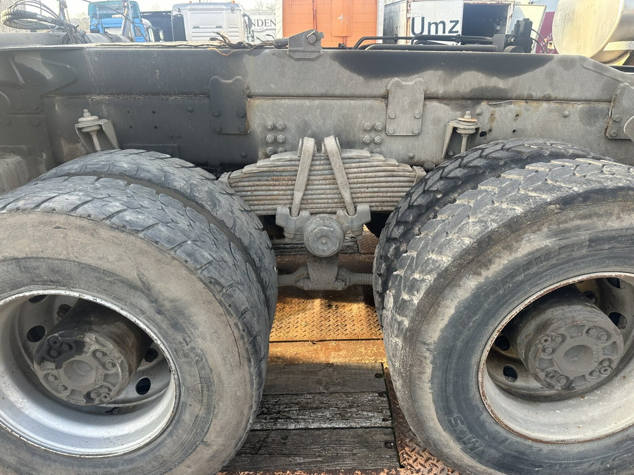 Scania 124C 400 6x6 124C 400 6x6 - Truk jungkit: gambar 4 Scania 124C 400 6x6 124C 400 6x6 - Truk jungkit: gambar 4