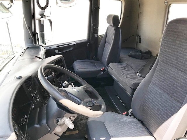 Scania R420 6x2/4 R420 6x2/4 Vorlauflenk-/Liftachse - Truk skip loader: gambar 5 Scania R420 6x2/4 R420 6x2/4 Vorlauflenk-/Liftachse - Truk skip loader: gambar 5