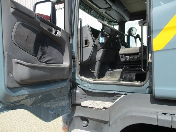 Scania R420 CB 8x4 MNZ R420 CB 8x4 MNZ, Retarder, Euro4 - Hook lift: gambar 3 Scania R420 CB 8x4 MNZ R420 CB 8x4 MNZ, Retarder, Euro4 - Hook lift: gambar 3