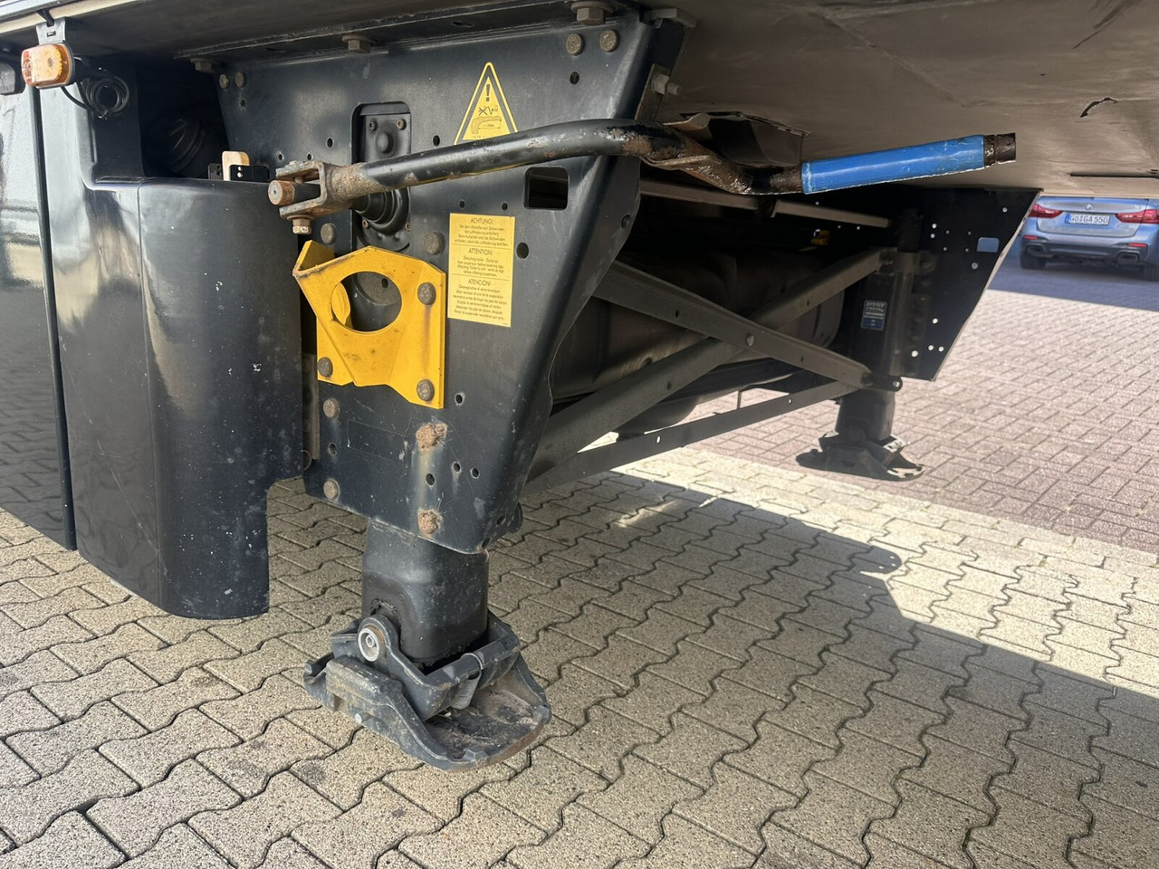 Schmitz Cargobull SKO 24/L-13.4 FP 60 COOL SKO 24/L-13.4 FP 60 COOL - Semi-trailer berpendingin: gambar 4 Schmitz Cargobull SKO 24/L-13.4 FP 60 COOL SKO 24/L-13.4 FP 60 COOL - Semi-trailer berpendingin: gambar 4
