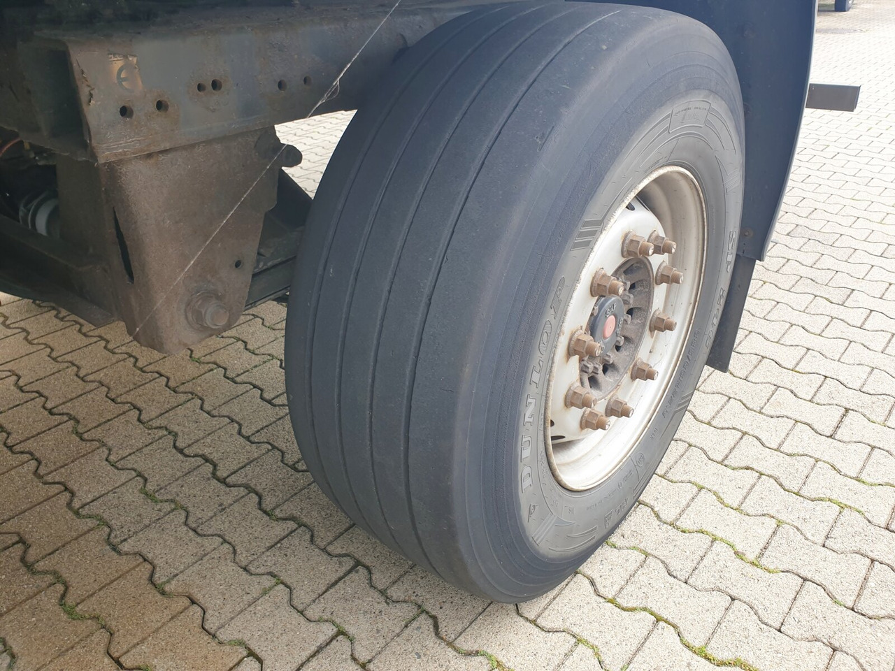 Schmitz Cargobull SKO 24 SKO 24, Carrier, LBW, Lift-/Lenkachse, 74 cbm - Semi-trailer berpendingin: gambar 5 Schmitz Cargobull SKO 24 SKO 24, Carrier, LBW, Lift-/Lenkachse, 74 cbm - Semi-trailer berpendingin: gambar 5