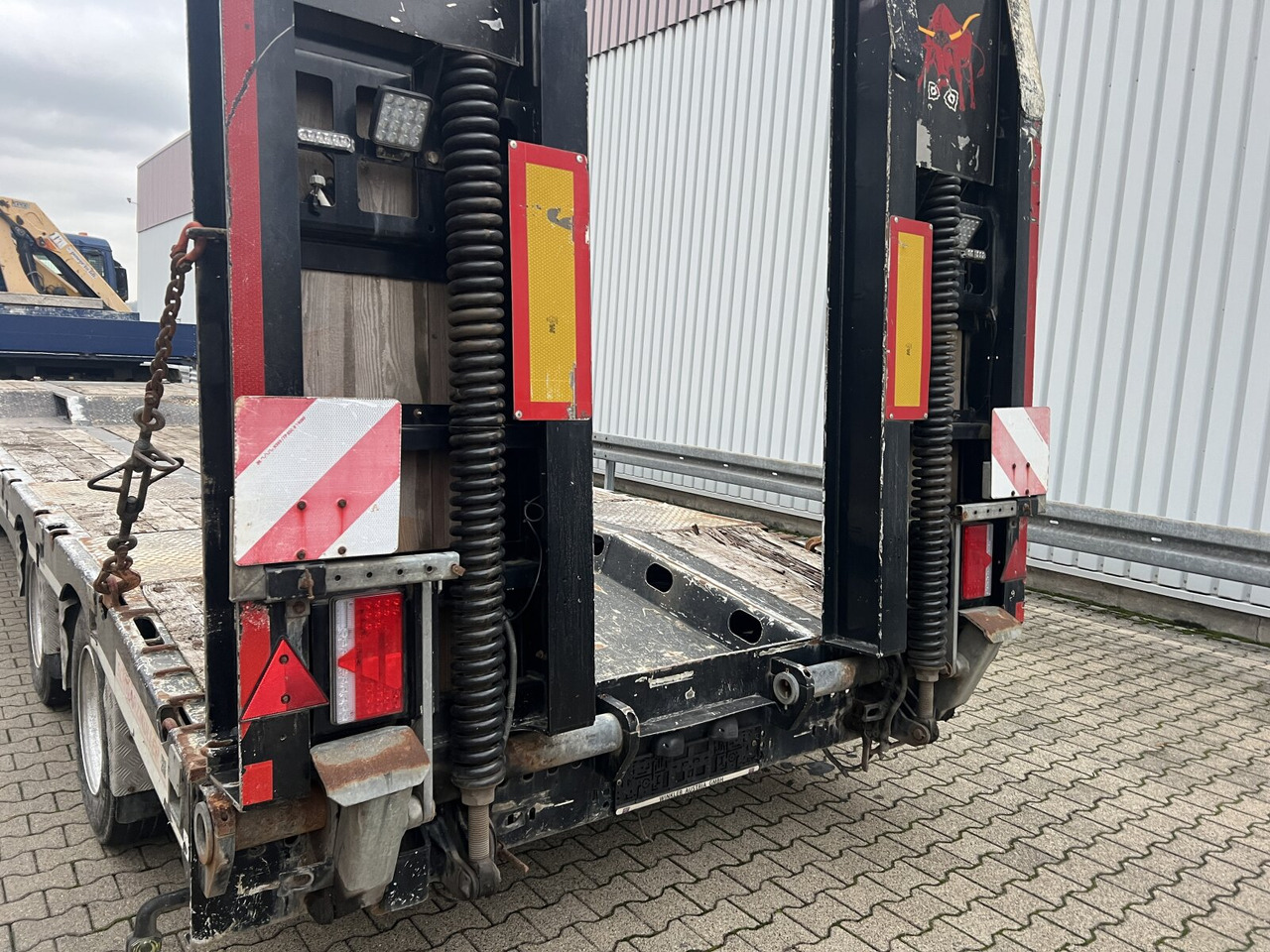 Schwarzmüller T4 G-Serie T4 G-Serie, Schwenkzugöse, Verbr. auf 3m, Baggerstielmulde - Trailer low bed: gambar 3 Schwarzmüller T4 G-Serie T4 G-Serie, Schwenkzugöse, Verbr. auf 3m, Baggerstielmulde - Trailer low bed: gambar 3