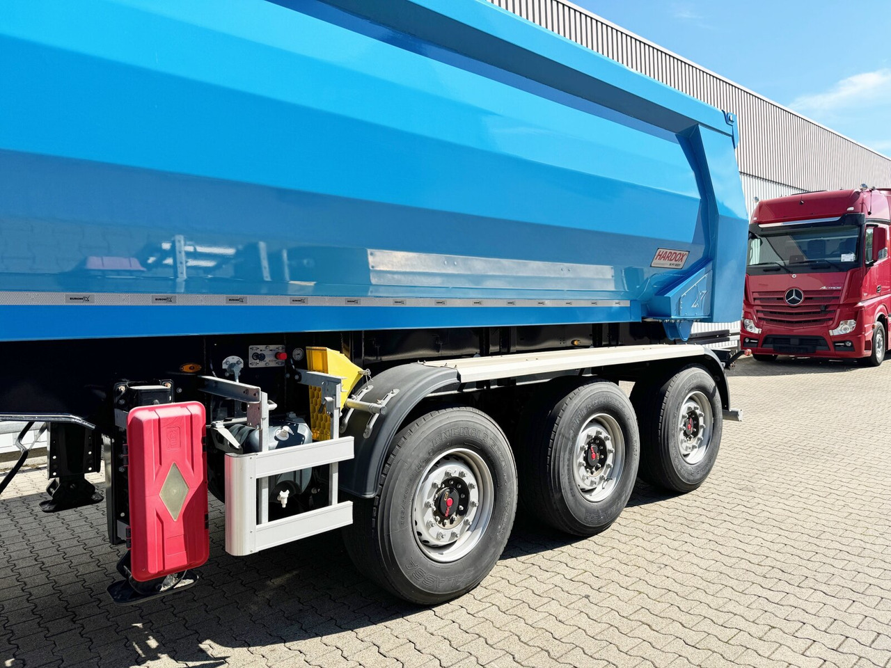 Semi-trailer baru Euro ATM 27 Euro ATM 27, HARDOX Stahlmulde ca. 27m³, Liftachse: gambar 6