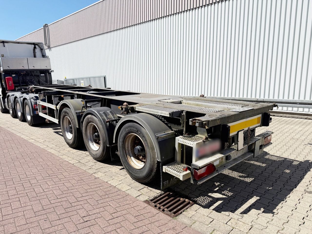Lag 0-3-39 CD Containerchassis 0-3-39 CD Containerchassis, 20ft und 30ft, ADR - Semi-trailer: gambar 4 Lag 0-3-39 CD Containerchassis 0-3-39 CD Containerchassis, 20ft und 30ft, ADR - Semi-trailer: gambar 4