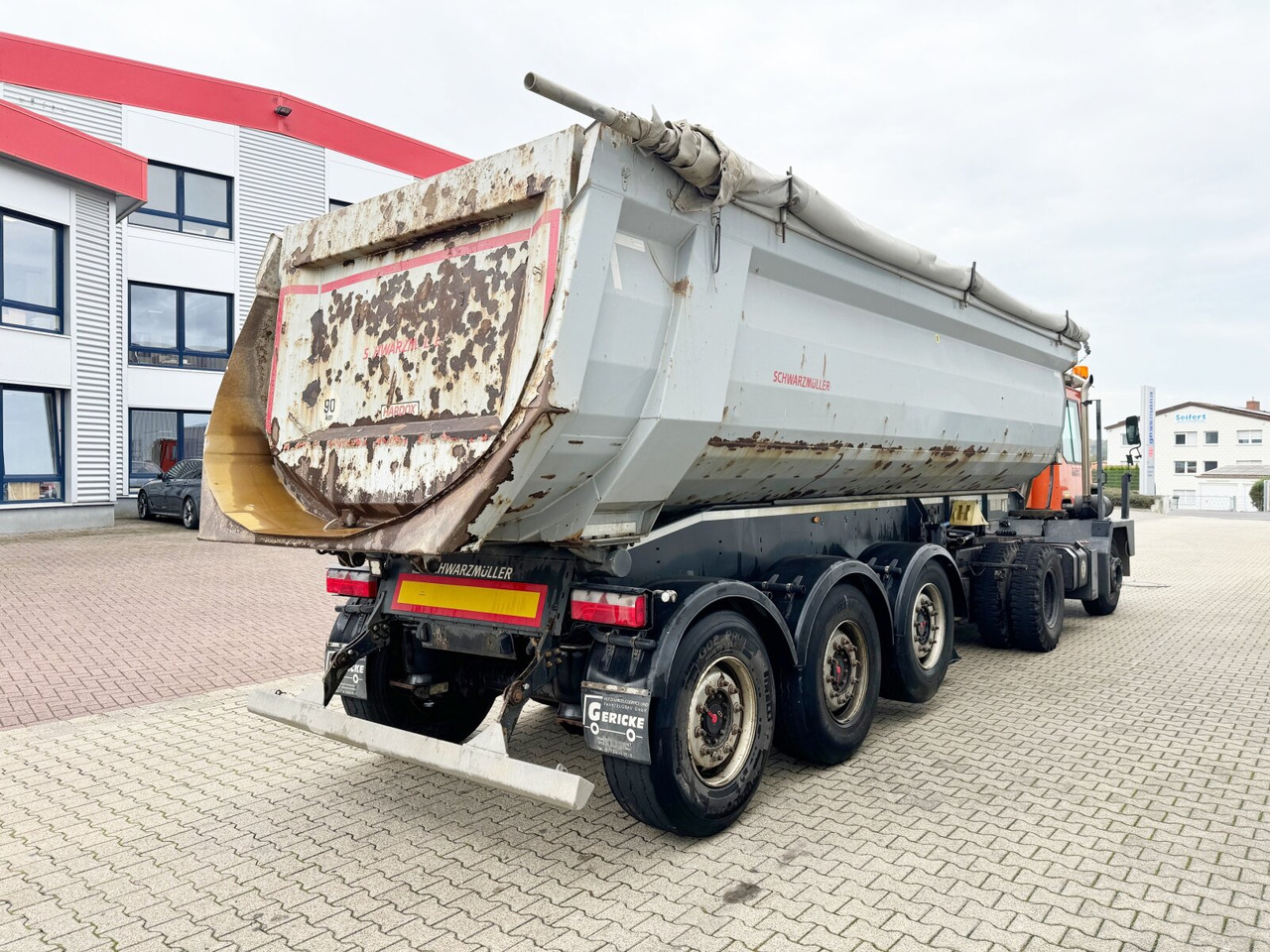 Schwarzmüller K-Serie Kippauflieger K-Serie Kippauflieger, Stahlmulde ca. 27m³, Liftachse - Semi-trailer: gambar 2 Schwarzmüller K-Serie Kippauflieger K-Serie Kippauflieger, Stahlmulde ca. 27m³, Liftachse - Semi-trailer: gambar 2
