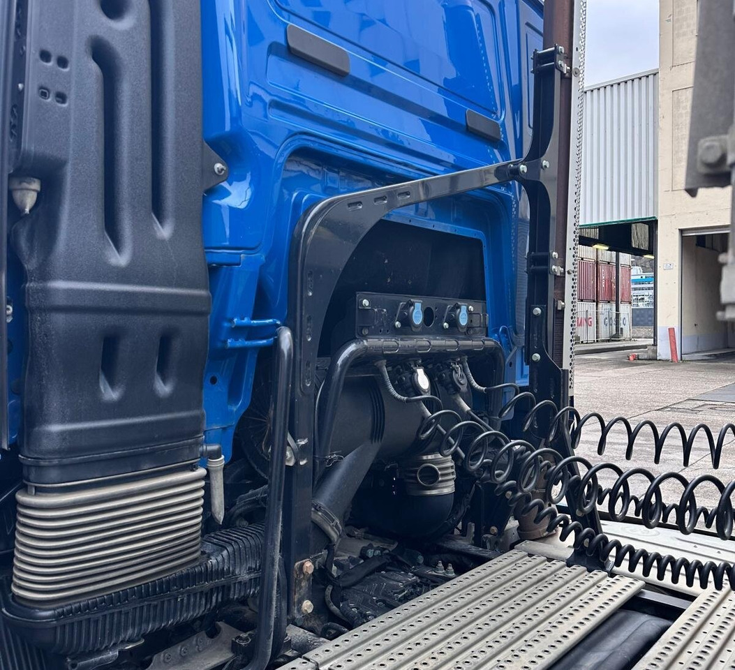 MAN TGS 18.510 4x4H BLS TGS 18.510 4x4H BLS, HydroDrive, PriTarder, Navi, Hydraulik - Tractor head: gambar 5 MAN TGS 18.510 4x4H BLS TGS 18.510 4x4H BLS, HydroDrive, PriTarder, Navi, Hydraulik - Tractor head: gambar 5