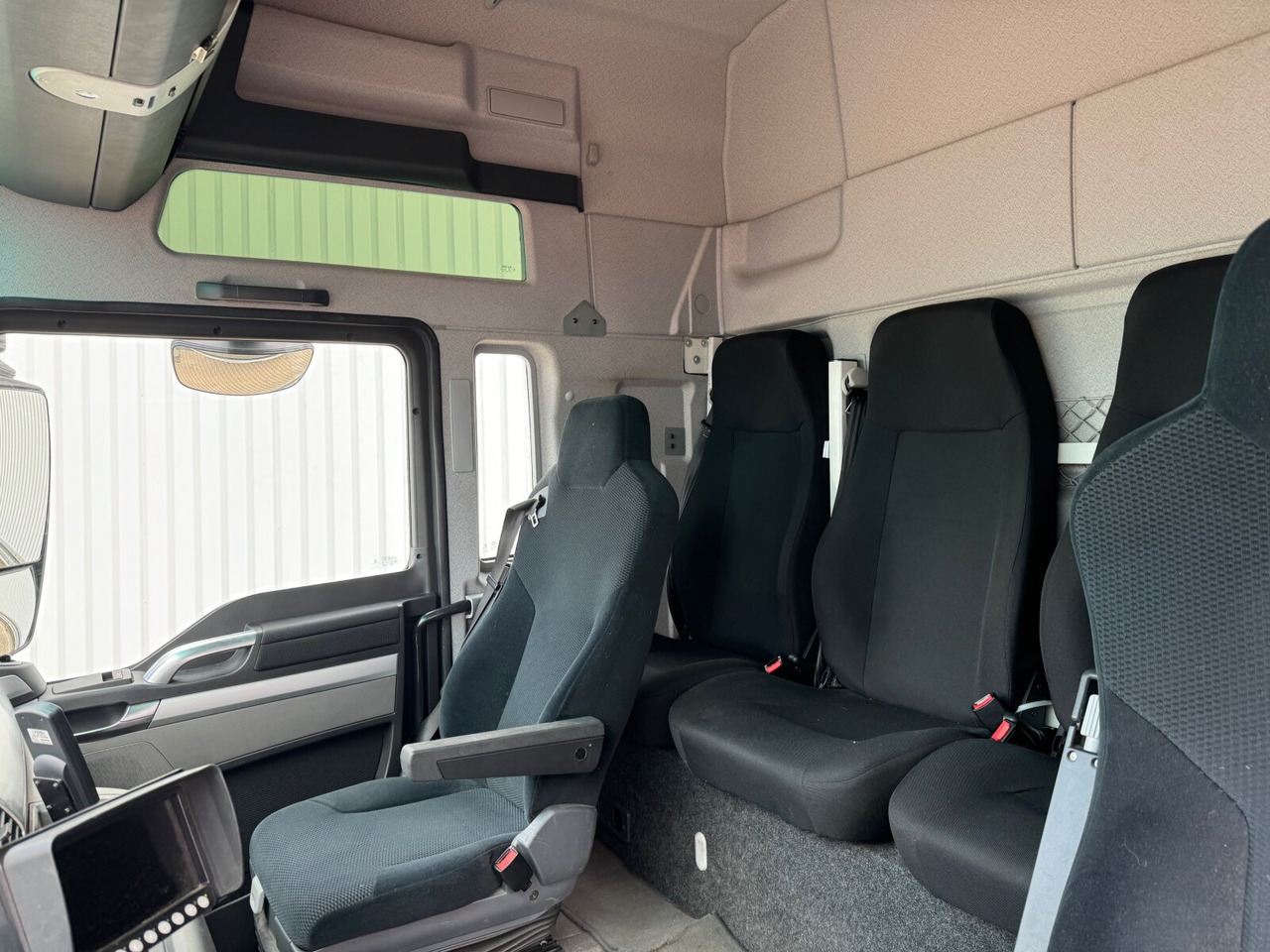MAN TGX 18.400 4X2 BLS TGX 18.400 4X2 BLS, Fahrschule, 5 Sitzer - Tractor head: gambar 5 MAN TGX 18.400 4X2 BLS TGX 18.400 4X2 BLS, Fahrschule, 5 Sitzer - Tractor head: gambar 5