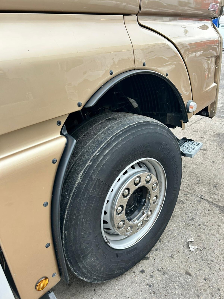 MAN TGX 33.640 6x4 BB TGX 33.640 6x4 BB, Retarder, zZGG 180.000kg - Tractor head: gambar 3 MAN TGX 33.640 6x4 BB TGX 33.640 6x4 BB, Retarder, zZGG 180.000kg - Tractor head: gambar 3