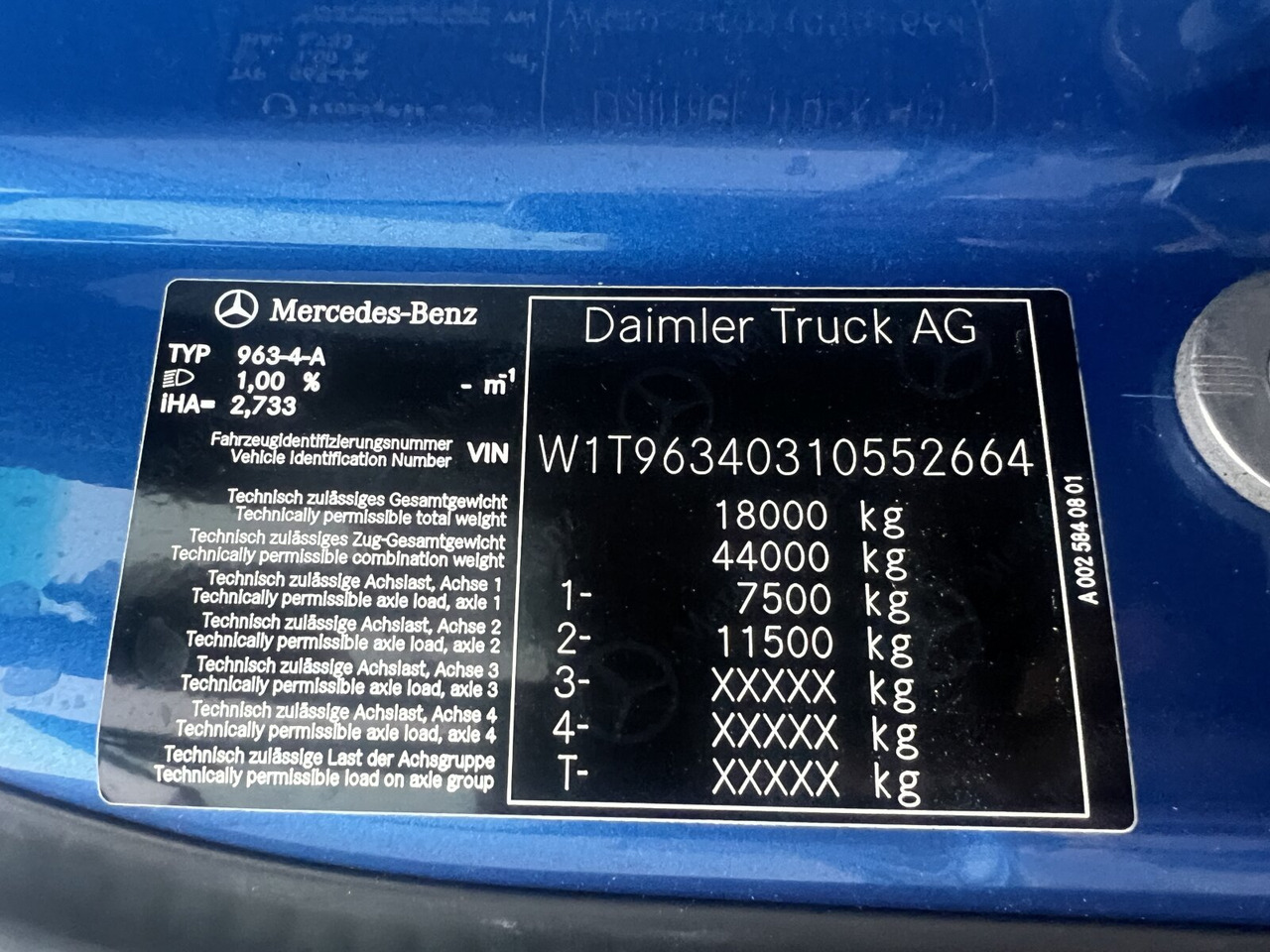 Mercedes-Benz Actros 1843 LS 4x4 HAD Actros 1843 LS 4x4 HAD, HydroDrive, MirrorCam, MultimediaCockpit - Tractor head: gambar 4 Mercedes-Benz Actros 1843 LS 4x4 HAD Actros 1843 LS 4x4 HAD, HydroDrive, MirrorCam, MultimediaCockpit - Tractor head: gambar 4