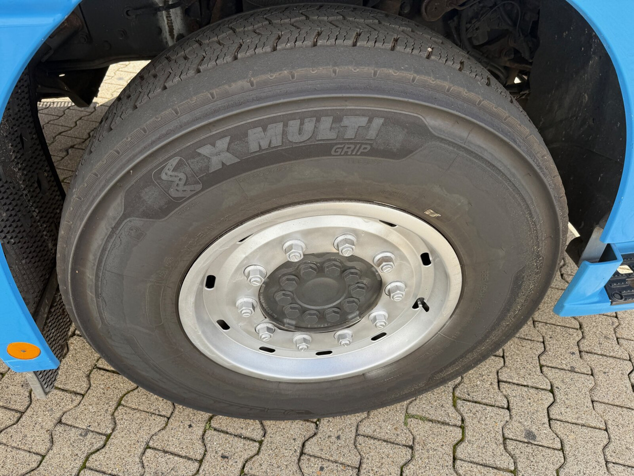 Mercedes-Benz Actros 1844 LS 4x2 Actros 1844 LS 4x2 - Tractor head: gambar 4 Mercedes-Benz Actros 1844 LS 4x2 Actros 1844 LS 4x2 - Tractor head: gambar 4