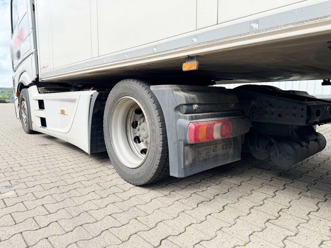 Tractor head Mercedes-Benz Actros 1848 LS 4x2 Actros 1848 LS 4x2, Vollumer ,Retarder: gambar 12 Tractor head Mercedes-Benz Actros 1848 LS 4x2 Actros 1848 LS 4x2, Vollumer ,Retarder: gambar 12