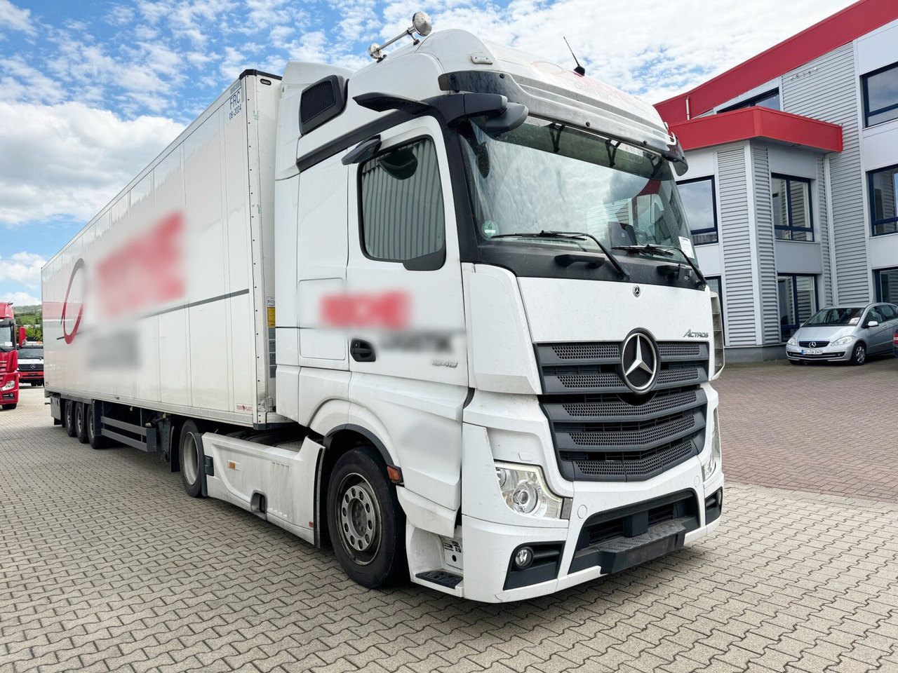 Tractor head Mercedes-Benz Actros 1848 LS 4x2 Actros 1848 LS 4x2, Vollumer ,Retarder: gambar 9 Tractor head Mercedes-Benz Actros 1848 LS 4x2 Actros 1848 LS 4x2, Vollumer ,Retarder: gambar 9