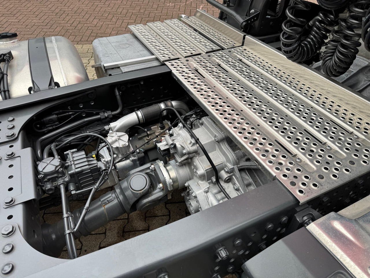 Mercedes-Benz Actros 2648 LS 6x2 Actros 2648 LS 6x2, Retarder, Liftachse, MirrorCam, StreamSpace, Navi, LED - Tractor head: gambar 2 Mercedes-Benz Actros 2648 LS 6x2 Actros 2648 LS 6x2, Retarder, Liftachse, MirrorCam, StreamSpace, Navi, LED - Tractor head: gambar 2