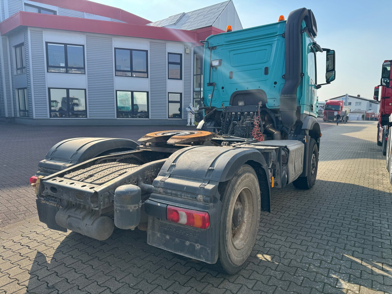 Mercedes-Benz Arocs 1842 LS 4x4 HAD Arocs 1842 LS 4x4 HAD, HydroDrive, Kipphydraulik - Tractor head: gambar 3 Mercedes-Benz Arocs 1842 LS 4x4 HAD Arocs 1842 LS 4x4 HAD, HydroDrive, Kipphydraulik - Tractor head: gambar 3