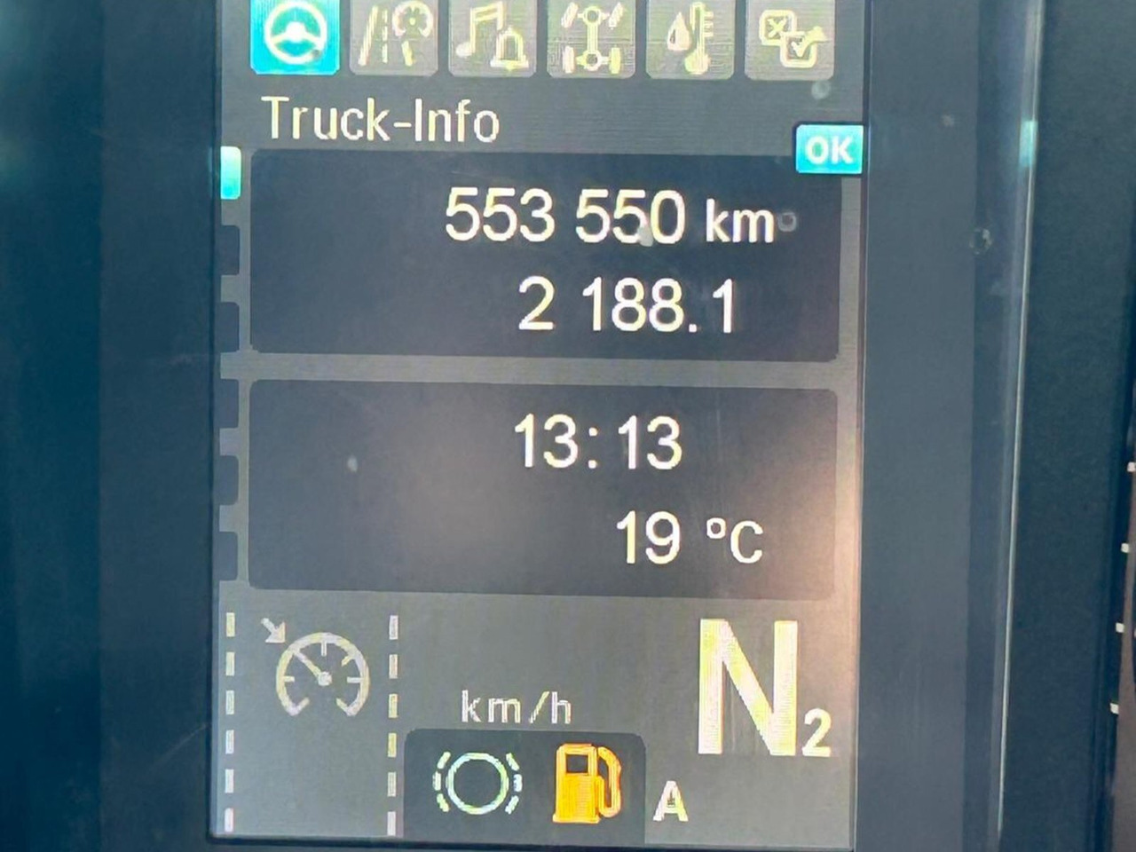 Mercedes-Benz Arocs 1845 LS 4x4 HAD Arocs 1845 LS 4x4 HAD - Tractor head: gambar 3 Mercedes-Benz Arocs 1845 LS 4x4 HAD Arocs 1845 LS 4x4 HAD - Tractor head: gambar 3