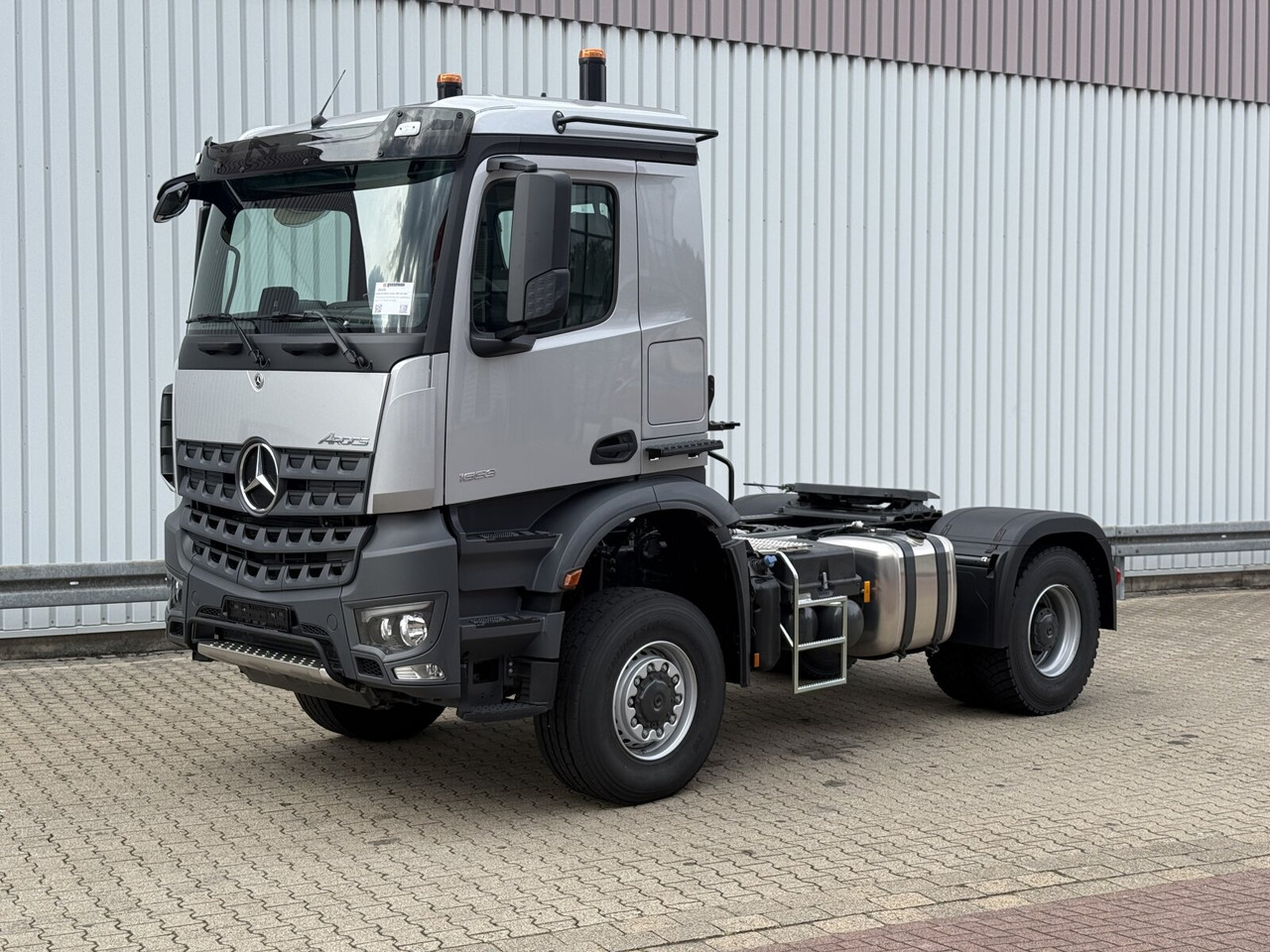 Mercedes-Benz Arocs 1853 AS 4x4 Arocs 1853 AS 4x4, Retarder, MultimediaCockpit, Navi - Tractor head: gambar 1 Mercedes-Benz Arocs 1853 AS 4x4 Arocs 1853 AS 4x4, Retarder, MultimediaCockpit, Navi - Tractor head: gambar 1