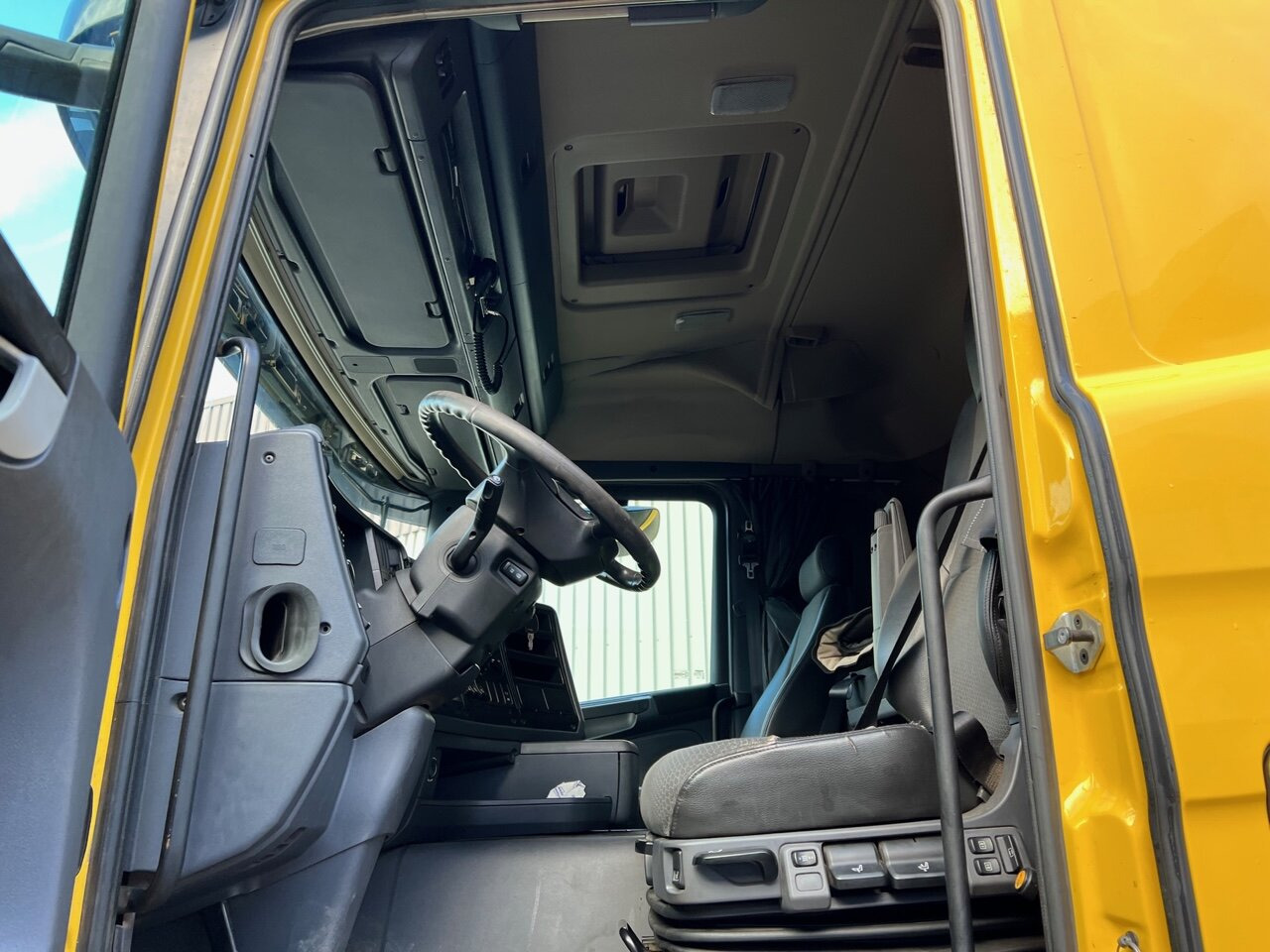 Scania G450 CA 4x4 G450 CA 4x4, Kipphydraulik - Tractor head: gambar 2 Scania G450 CA 4x4 G450 CA 4x4, Kipphydraulik - Tractor head: gambar 2
