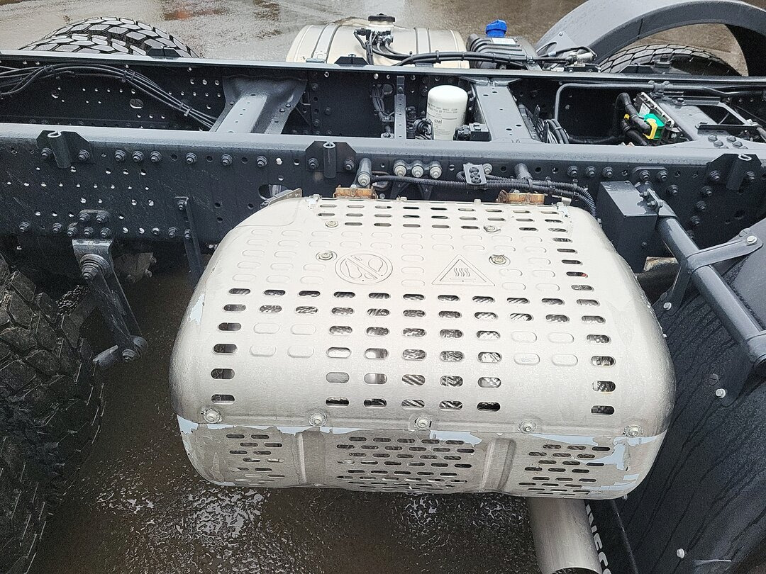 T-Way AT410T51 8x4 T-Way AT410T51 8x4, Retarder, Nebenantrieb, 4x VORHANDEN! - Tractor head: gambar 4 T-Way AT410T51 8x4 T-Way AT410T51 8x4, Retarder, Nebenantrieb, 4x VORHANDEN! - Tractor head: gambar 4