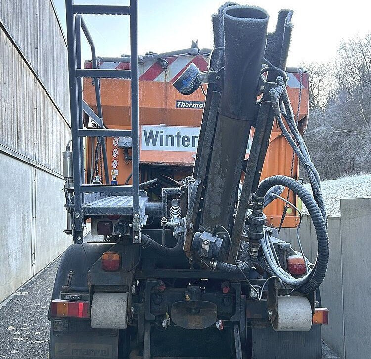 Trakker AD190T33WP 4x4 Trakker AD190T33WP 4x4, Winterdienstausstattung - Hook lift: gambar 4 Trakker AD190T33WP 4x4 Trakker AD190T33WP 4x4, Winterdienstausstattung - Hook lift: gambar 4