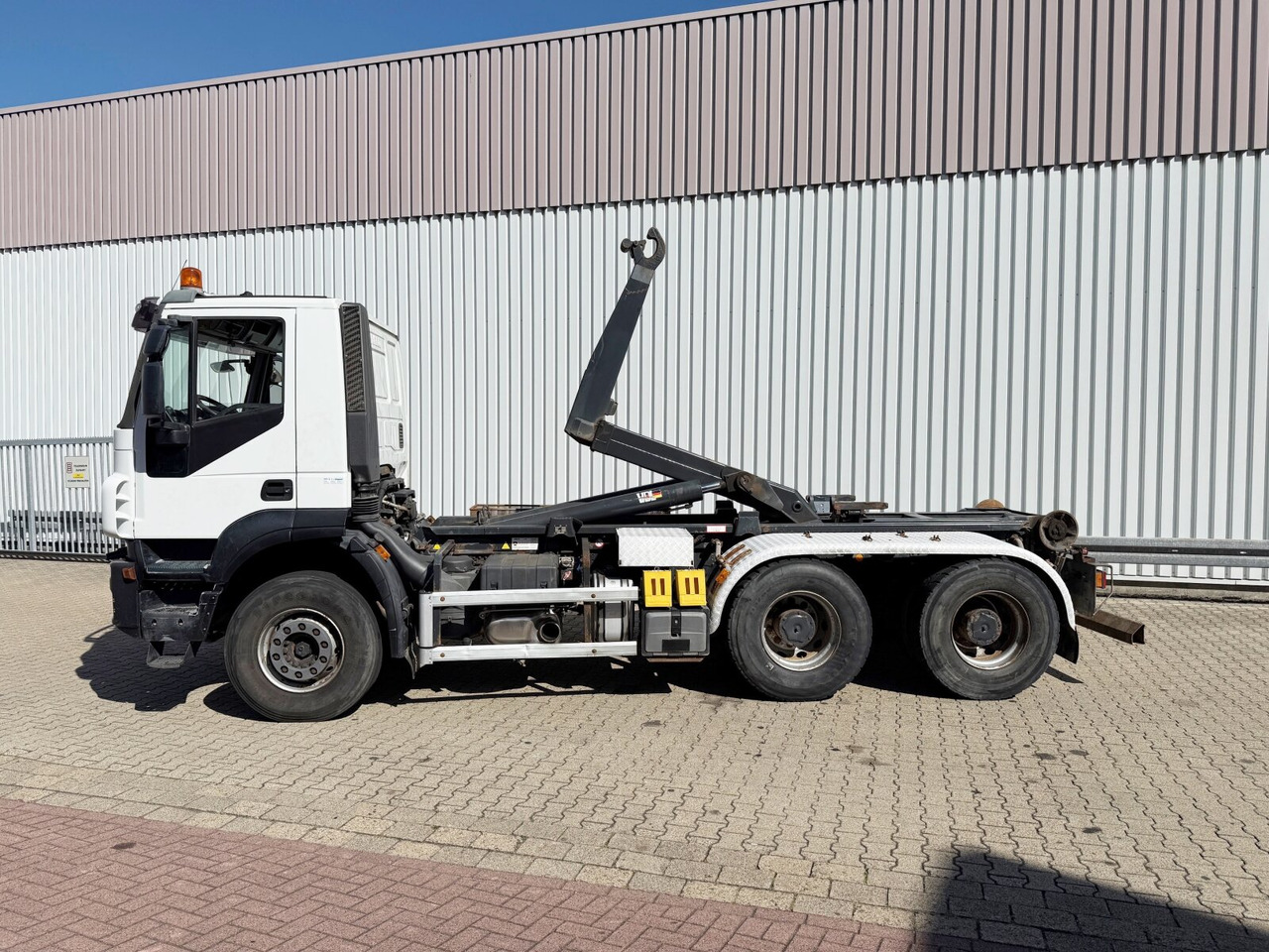 Hook lift Trakker AD260T41/P 6x4 Trakker AD260T41/P 6x4, EEV, VDL S-21-5200: gambar 13