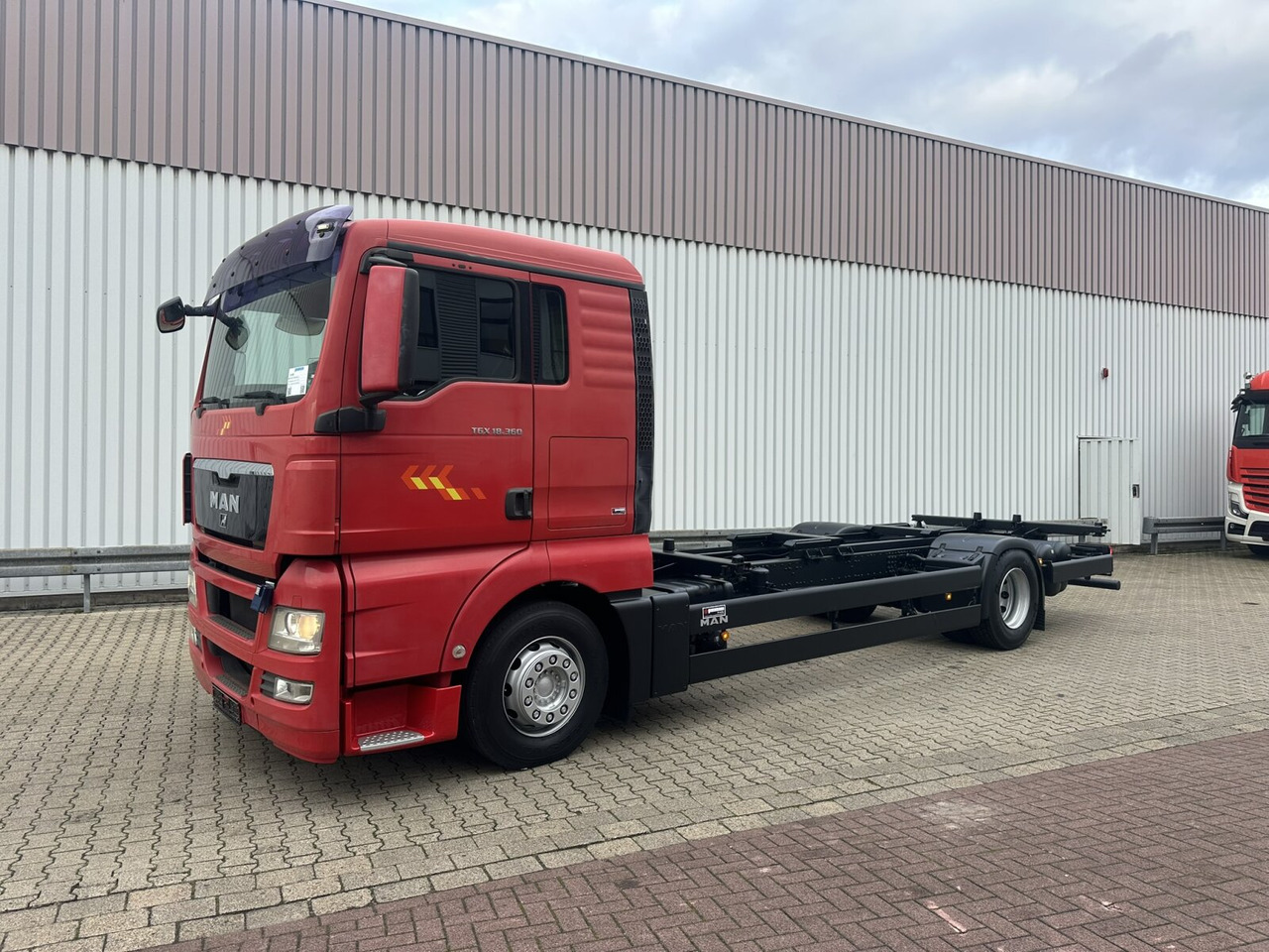 MAN TGX 18.360 4X2 LL TGX 18.360 4X2 LL, Fahrschule - Truk: gambar 1 MAN TGX 18.360 4X2 LL TGX 18.360 4X2 LL, Fahrschule - Truk: gambar 1