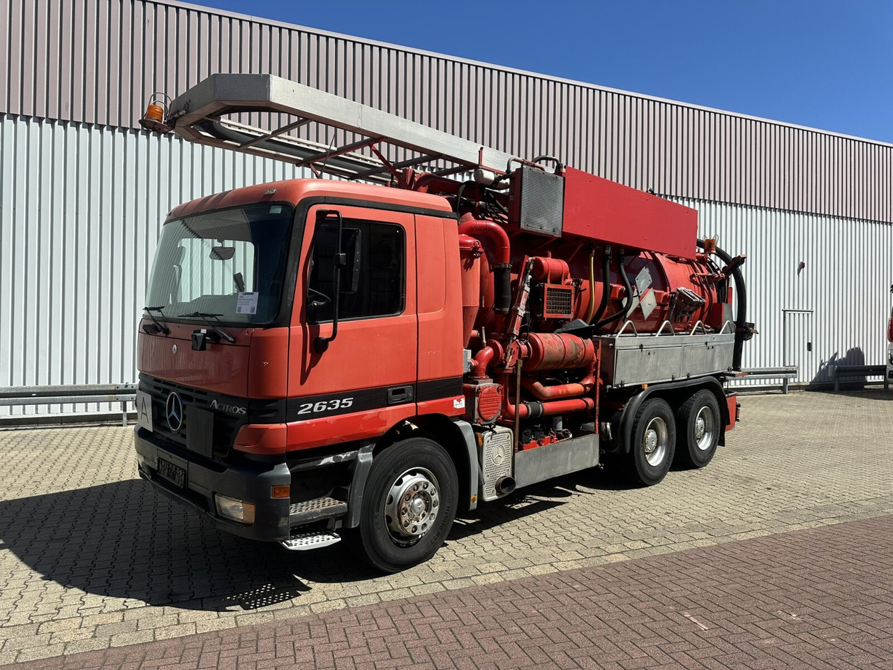 Mercedes-Benz Actros 2635 6x4 Actros 2635 6x4, Kutschke Saug- und Spülwagen ca. 13,5m³ - Truk: gambar 1 Mercedes-Benz Actros 2635 6x4 Actros 2635 6x4, Kutschke Saug- und Spülwagen ca. 13,5m³ - Truk: gambar 1