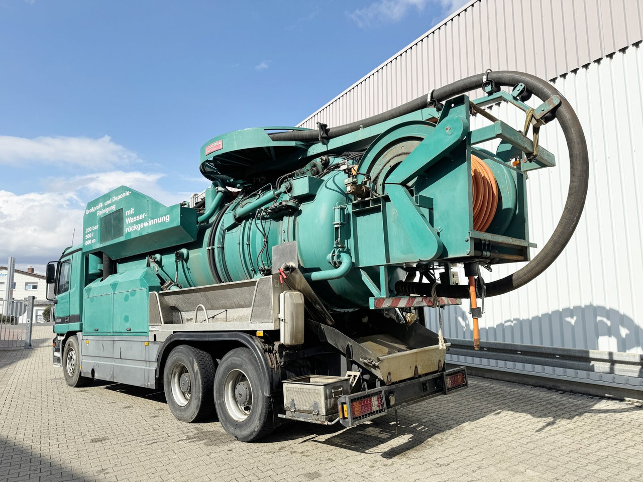 Mercedes-Benz Actros 3348 6x4 Actros 3348 6x4, V8, Kroll Saug-/Spülwagen ca. 14m³, Wasserrückgewinnung, Funk - Truk: gambar 3 Mercedes-Benz Actros 3348 6x4 Actros 3348 6x4, V8, Kroll Saug-/Spülwagen ca. 14m³, Wasserrückgewinnung, Funk - Truk: gambar 3