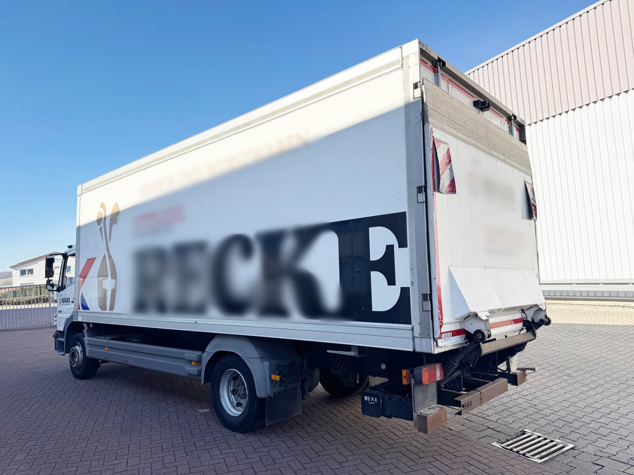Mercedes-Benz Atego 1222 L 4x2 Atego 1222 L 4x2, Kühlkoffer, ThermoKing, Trennwand, LBW BÄR - Truk: gambar 3 Mercedes-Benz Atego 1222 L 4x2 Atego 1222 L 4x2, Kühlkoffer, ThermoKing, Trennwand, LBW BÄR - Truk: gambar 3